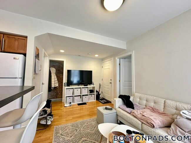 836 Huntington Ave in Boston, MA - Building Photo - Building Photo