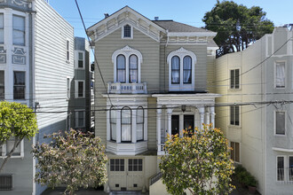 1753 Greenwich St in San Francisco, CA - Building Photo - Building Photo