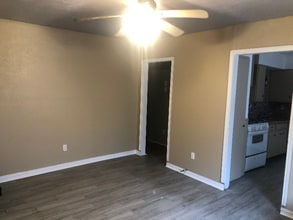 821 Powell Rd in Mesquite, TX - Building Photo - Building Photo