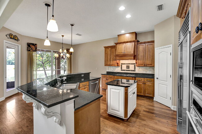 1709 River Hills Dr in Orange Park, FL - Building Photo - Building Photo