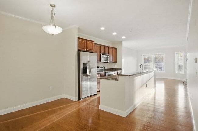 168 S Monterey St in Alhambra, CA - Building Photo - Building Photo