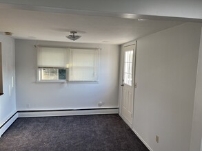 116 Conklin St in Farmingdale, NY - Foto de edificio - Building Photo