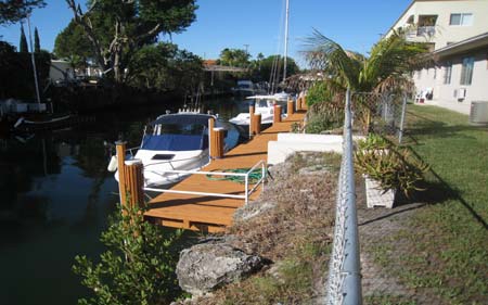 Country Club Villas in Miami Shores, FL - Foto de edificio - Building Photo