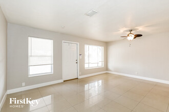 3763 SW 17th St in Fort Lauderdale, FL - Building Photo - Building Photo