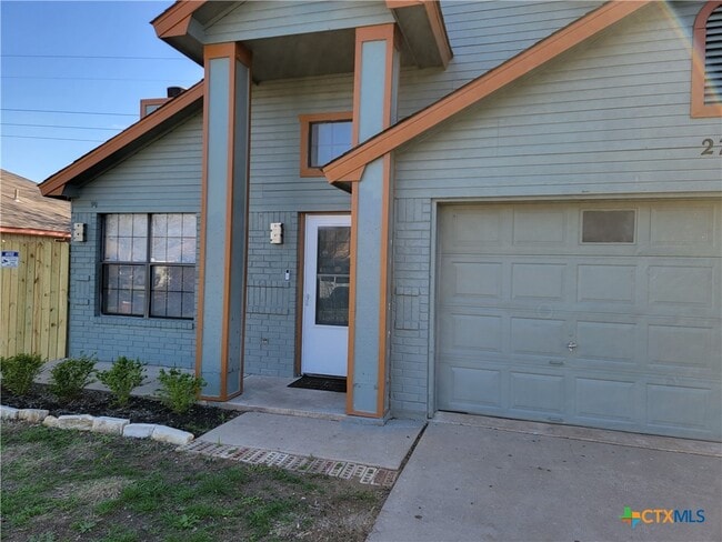 property at 2708 Taft St