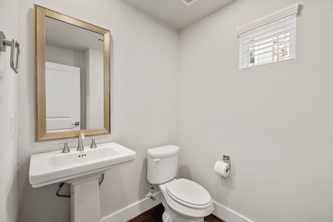 property at 5725 Darling St