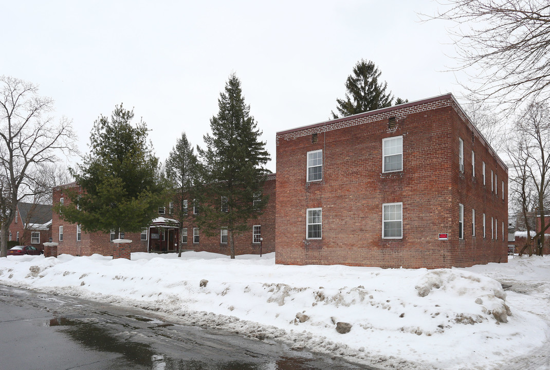 36-42 Cleveland St in Albany, NY - Foto de edificio