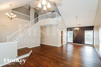 6806 Neuhoff Ln in Charlotte, NC - Building Photo - Building Photo