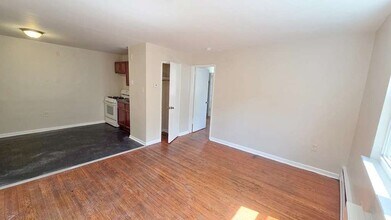 5846 N Marvine St, Unit A10 in Philadelphia, PA - Building Photo - Building Photo