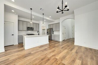 8575 Wellspring Loop in Round Rock, TX - Building Photo - Building Photo