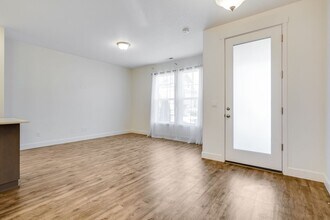 6860 SE Treat St in Hillsboro, OR - Building Photo - Building Photo