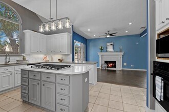 14231 Championship Ln in Houston, TX - Foto de edificio - Building Photo