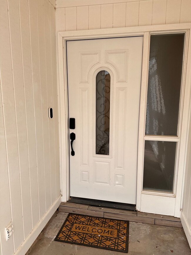 305 Sunrise Rd in Roswell, NM - Building Photo - Building Photo