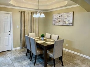 3607 Sheraton Ave, Unit B in Pharr, TX - Foto de edificio - Building Photo