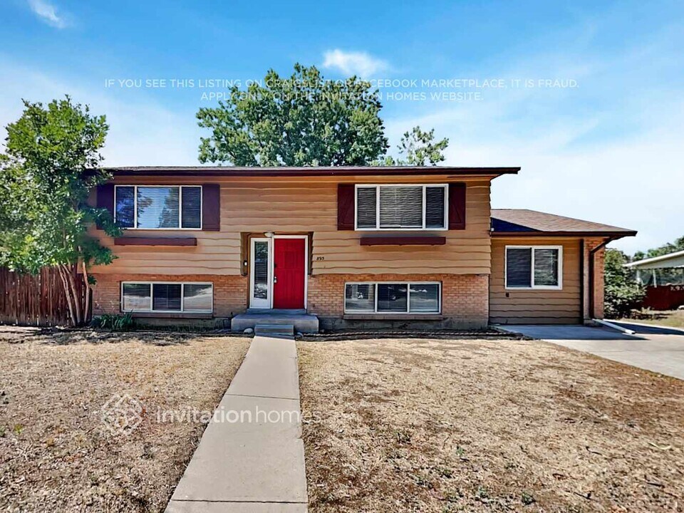 893 Granby St in Aurora, CO - Building Photo