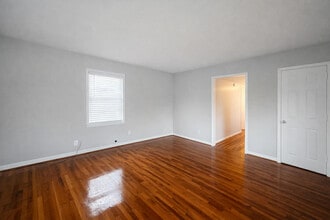 8122 Rugby Ave, Unit B in Birmingham, AL - Building Photo - Building Photo