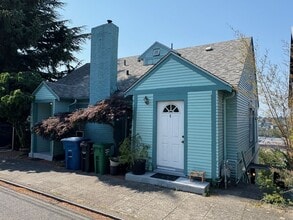 2103 11th Ave W-Unit -#C in Seattle, WA - Building Photo - Building Photo