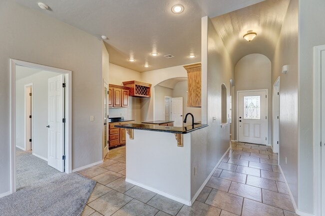 2816 Coventry Manor Dr in Oklahoma City, OK - Building Photo - Building Photo