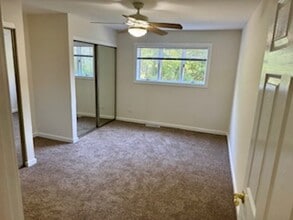 38603 N Pine Grove Ave in Wadsworth, IL - Building Photo - Building Photo