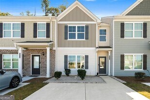 4316 Mallory Ct in Union City, GA - Building Photo