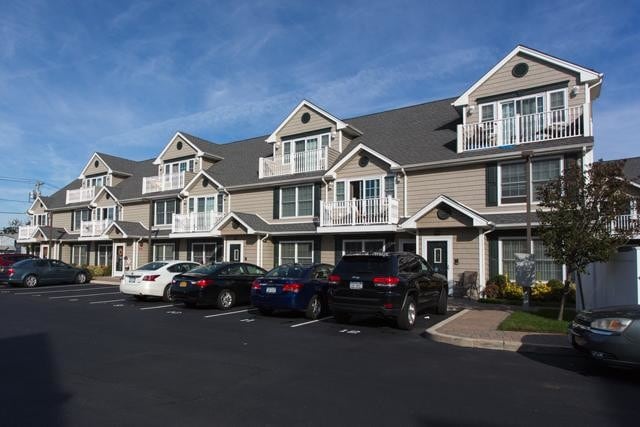 Fairfield Waterside At Village Of East Rockaway in East Rockaway, NY - Building Photo