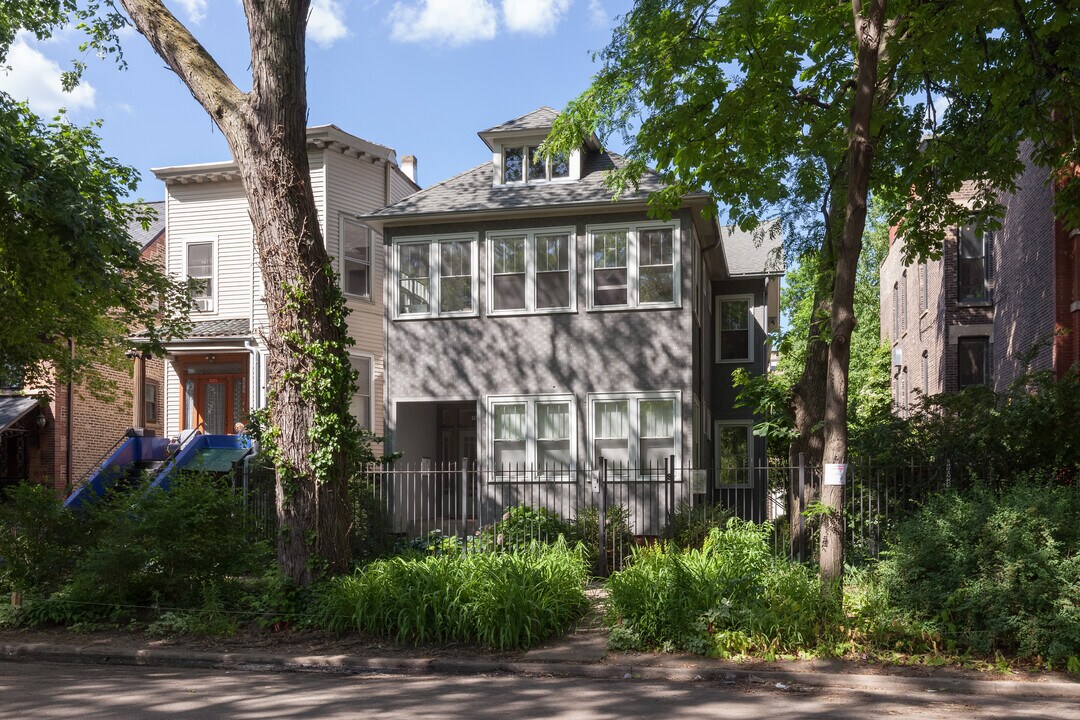 1511 N Wicker Park Ave in Chicago, IL - Building Photo
