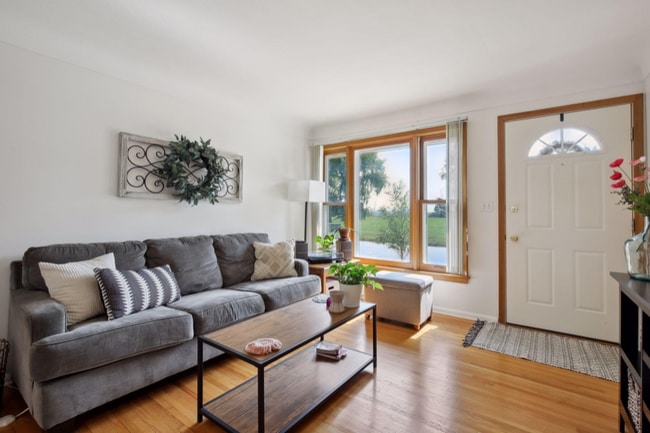 2104-2106 E 58th St in Minneapolis, MN - Foto de edificio - Building Photo