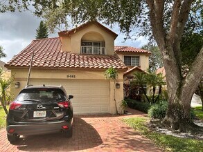 9481 Oak Grove Cir in Davie, FL - Building Photo - Building Photo