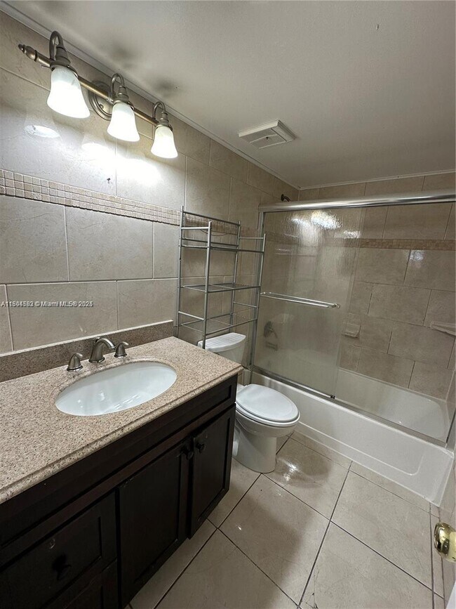 1269 SW 46th Ave in Pompano Beach, FL - Building Photo - Building Photo