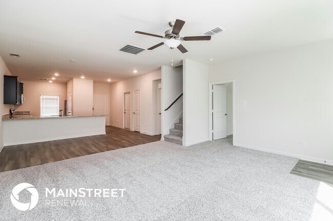 149 Switchback Hl Rd in Newark, TX - Building Photo - Building Photo