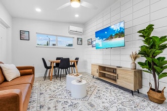 117 Pierce Ave in Cape Canaveral, FL - Building Photo - Building Photo