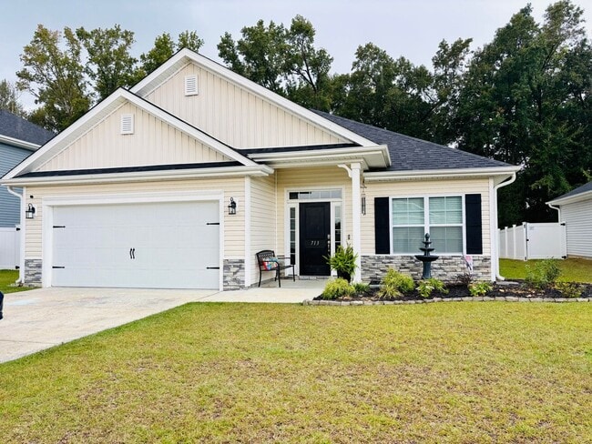 713 Greenwich Pl in Richlands, NC - Building Photo - Building Photo