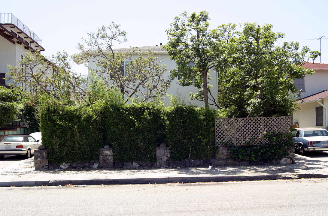 1425 S Westgate Ave in Los Angeles, CA - Building Photo