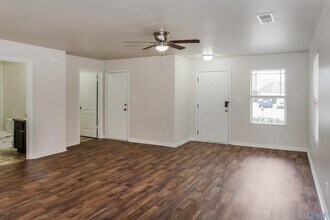 119 Darrow Creek Dr in Owens Cross Roads, AL - Building Photo - Building Photo