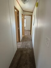22 Clayton Dr in Clifton Park, NY - Building Photo - Building Photo