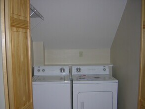 55 University Ave, Unit 53 University Ave in Providence, RI - Foto de edificio - Building Photo