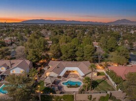 9 Quail Run Rd in Henderson, NV - Building Photo