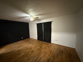 2805 N Brand Dr in Hobbs, NM - Building Photo - Building Photo