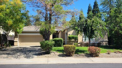 3040 Big Bear Dr in Roseville, CA - Foto de edificio - Building Photo