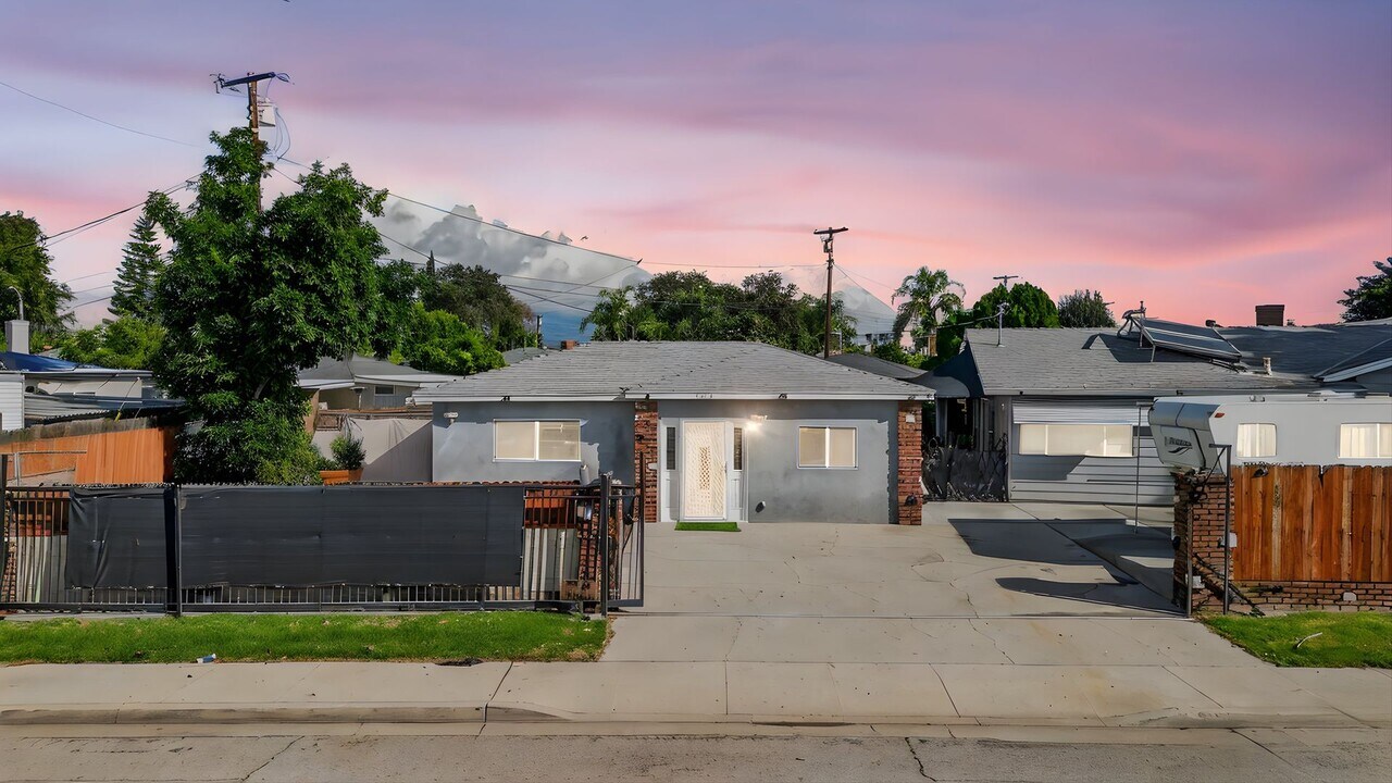 1216 Butterfield Rd in Pomona, CA - Building Photo