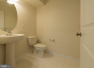 14337 Potomac Heights Ln in Rockville, MD - Building Photo - Building Photo