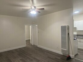 1991 Myrtle Ave, Unit 1991 in Long Beach, CA - Building Photo