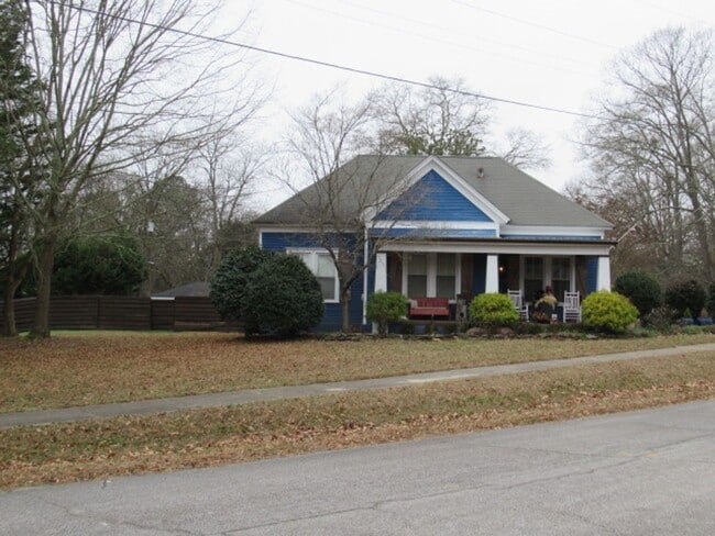 416 W Montgomery St in Villa Rica, GA - Building Photo - Building Photo