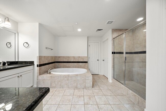 property at 914 Main St