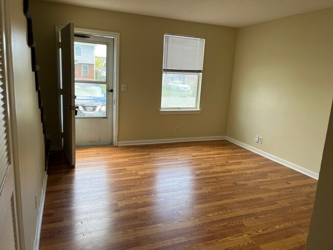 property at 3617 Willow Creek Ct