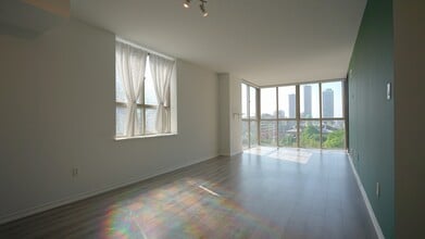 95-995 Lombard St in Toronto, ON - Building Photo - Building Photo
