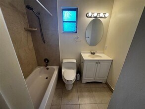 5050 NE 15th Ave in Fort Lauderdale, FL - Building Photo - Building Photo