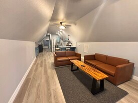 427 Rice Ave in Arcola, TX - Building Photo