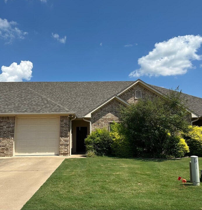 4046 Mobley Cir in Tyler, TX - Building Photo