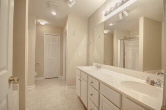 453 Grayson Way in Alpharetta, GA - Foto de edificio - Building Photo